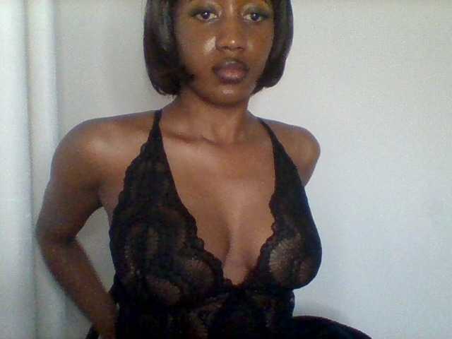 Brianna-1 live cam on BongaCams