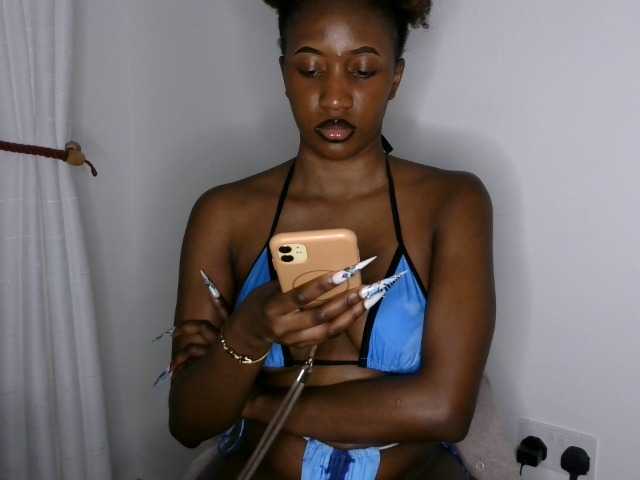 Brianna-1 live cam on BongaCams