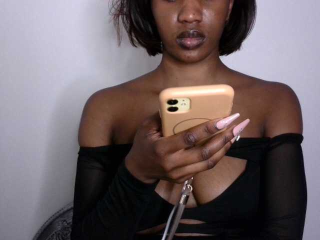 Brianna-1 live cam on BongaCams