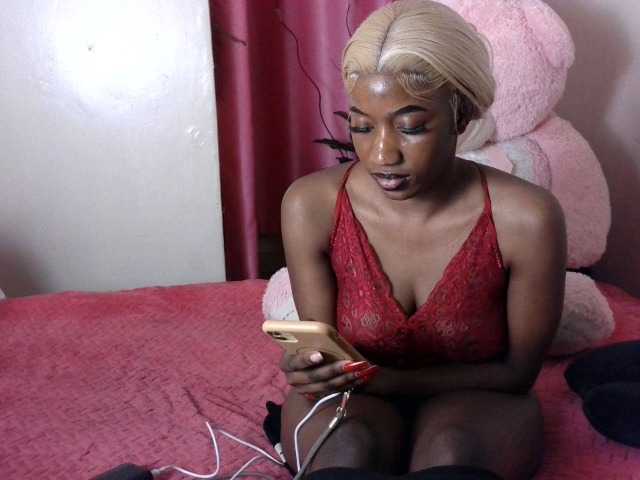 Brianna-1 live cam on BongaCams