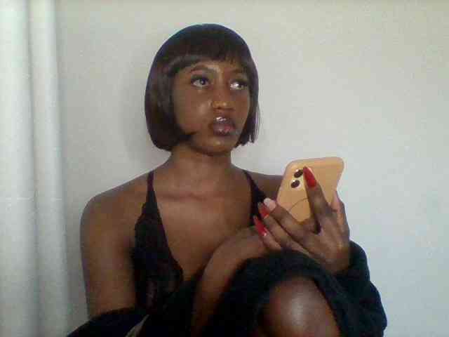 Brianna-1 webcam