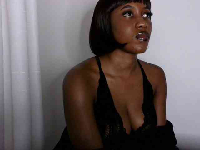 Brianna-1 webcam
