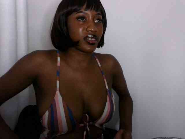 Brianna-1 webcam