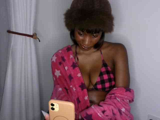 Brianna-1 webcam