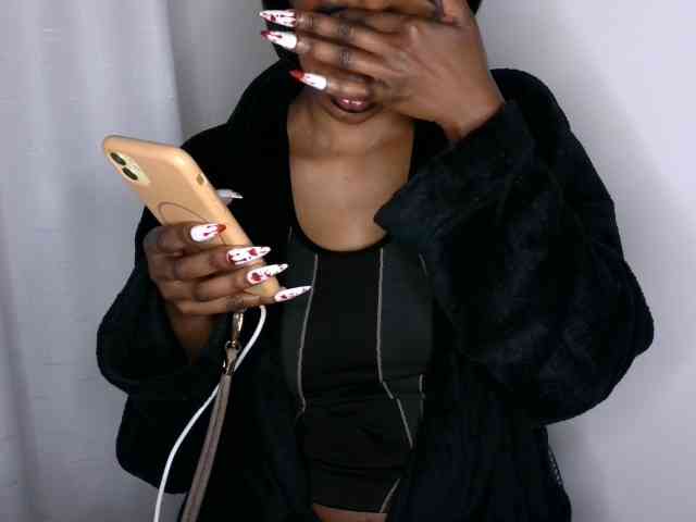 Brianna-1 webcam