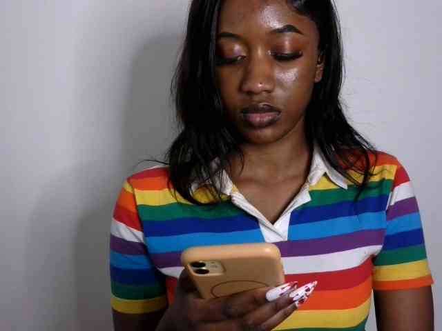 Brianna-1 webcam