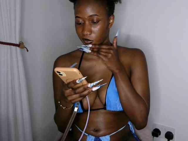 Brianna-1 webcam