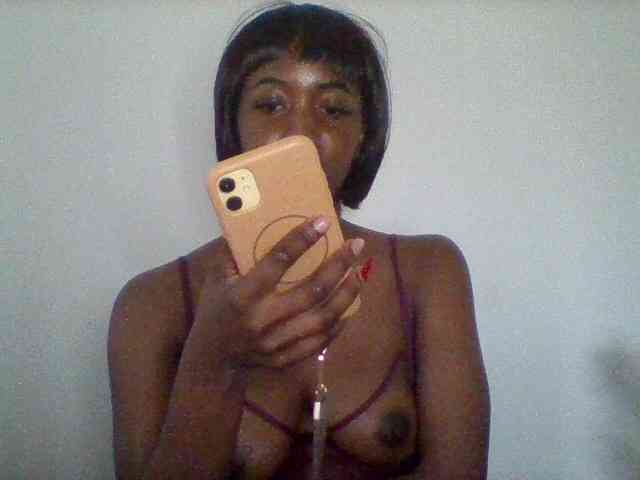 Brianna-1 webcam