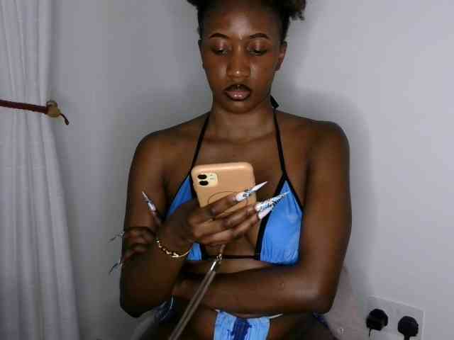 Brianna-1 webcam