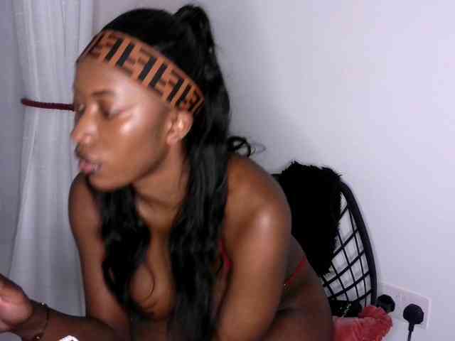Brianna-1 webcam