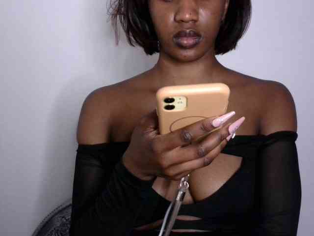 Brianna-1 webcam