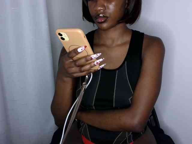 Brianna-1 webcam