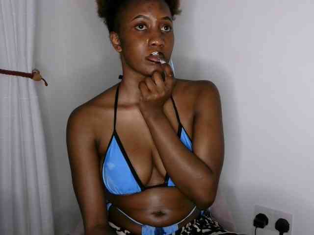 Brianna-1 webcam