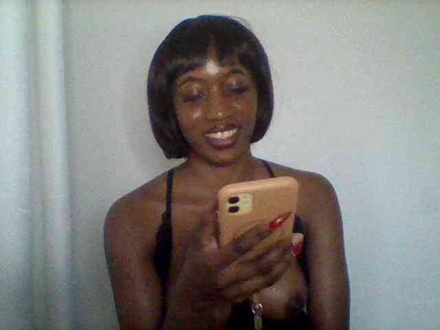 Brianna-1 webcam