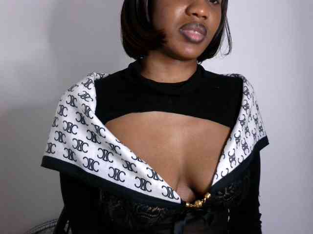 Brianna-1 webcam