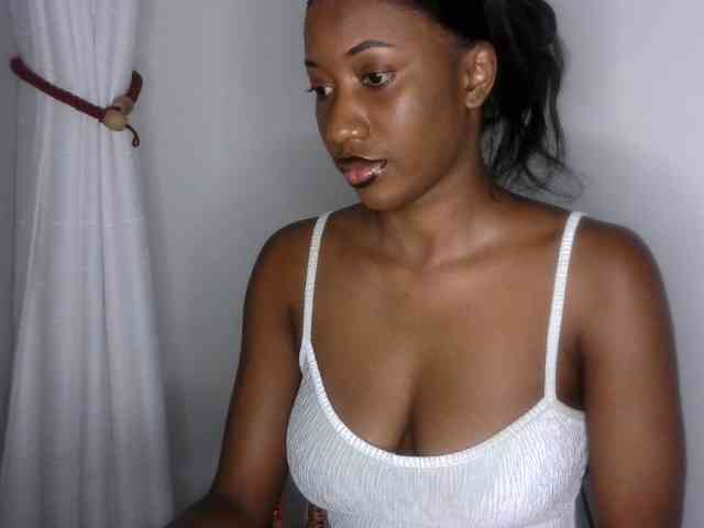 Brianna-1 webcam