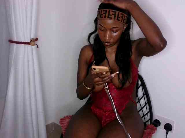 Brianna-1 webcam