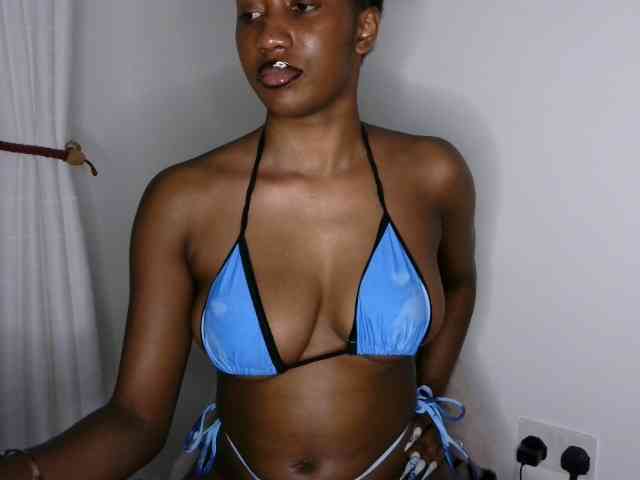 Brianna-1 webcam