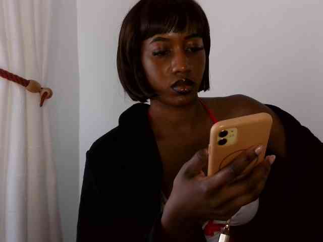Brianna-1 webcam