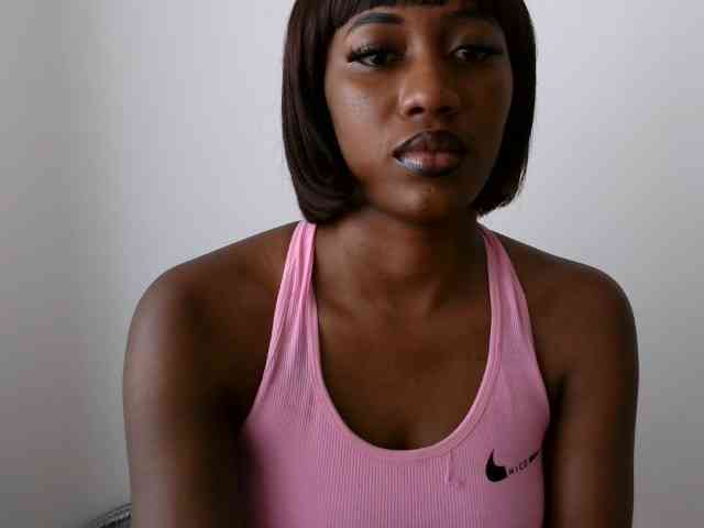 Brianna-1 webcam
