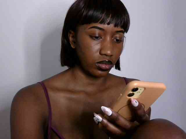 Brianna-1 webcam