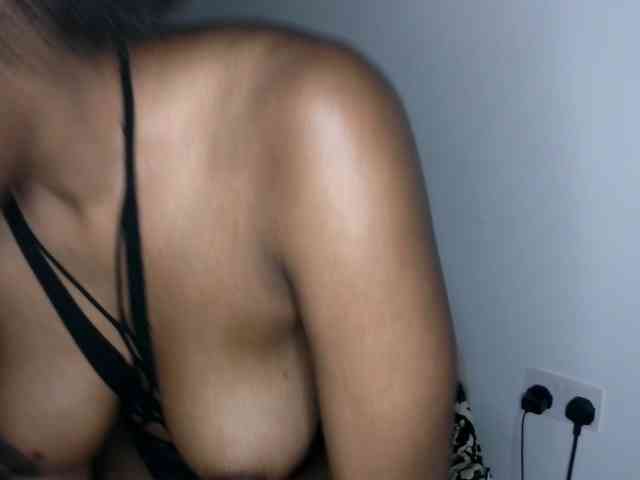 Brianna-1 webcam