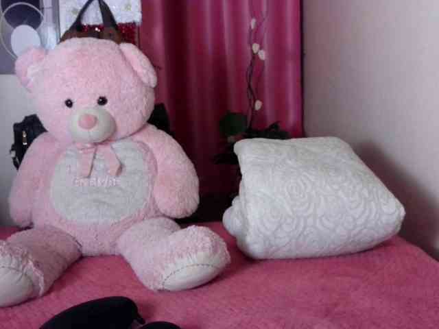Brianna-1 webcam