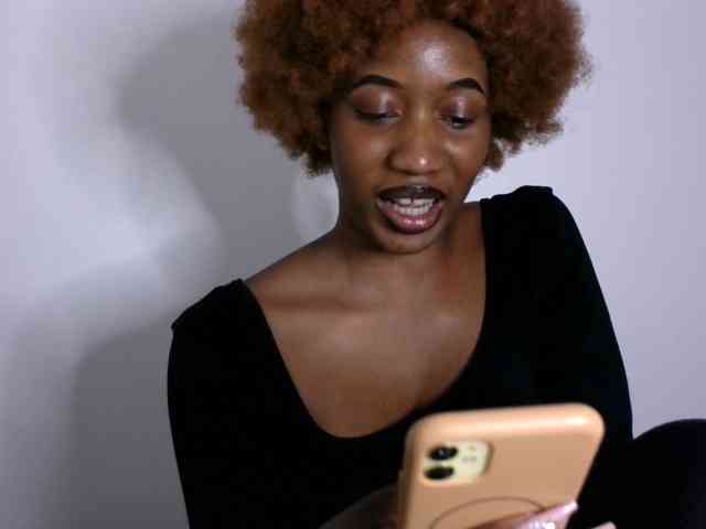 Brianna-1 webcam