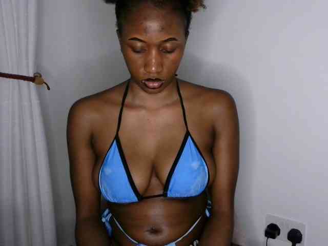 Brianna-1 webcam