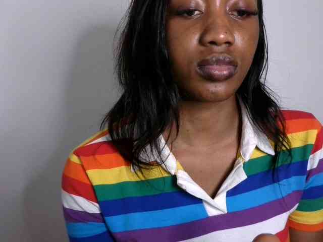 Brianna-1 webcam