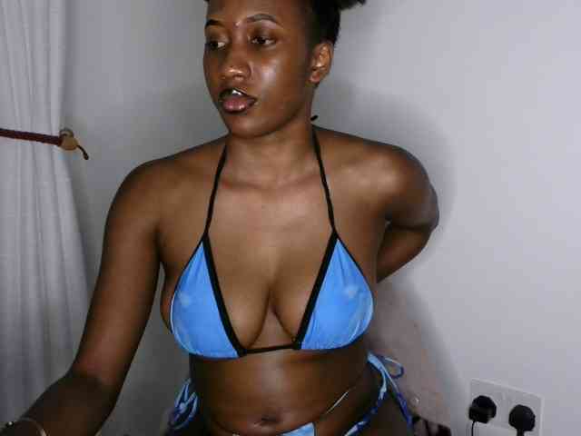 Brianna-1 webcam
