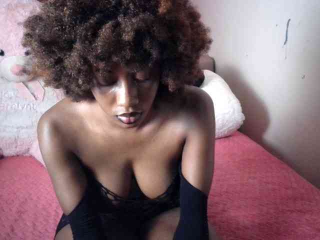 Brianna-1 webcam
