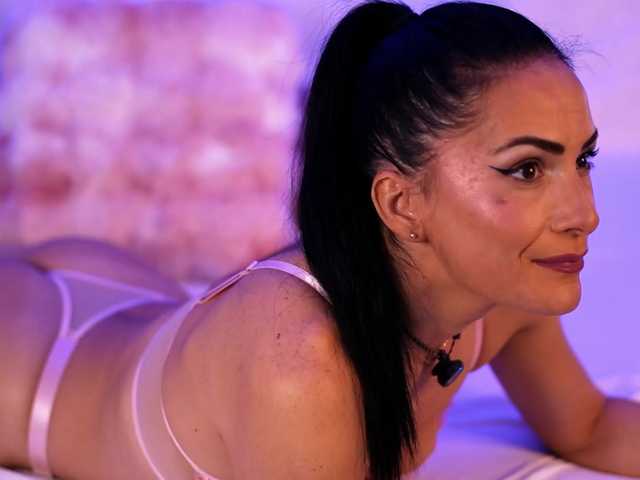 RaisaVawn live cam on BongaCams
