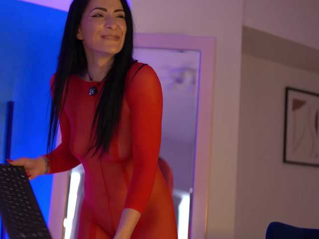 RaisaVawn live cam on BongaCams