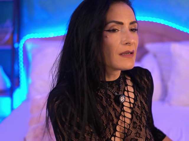 RaisaVawn live cam on BongaCams