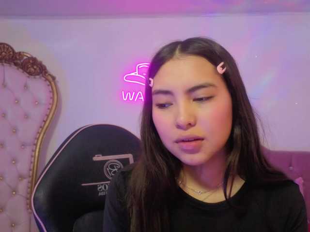 Isabela-tay live cam on BongaCams