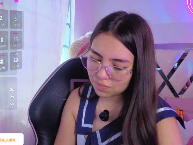 Isabela-tay live cam on BongaCams