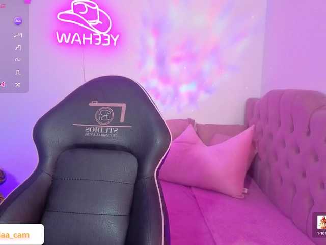 Isabela-tay live cam on BongaCams