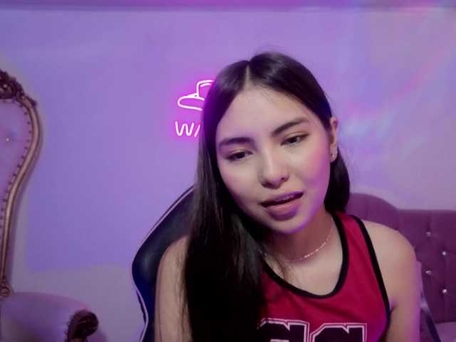 Isabela-tay live cam on BongaCams