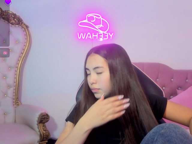 Isabela-tay live cam on BongaCams