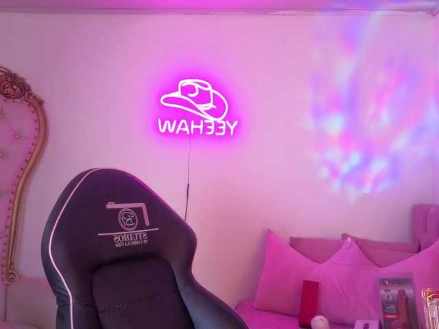 Isabela-tay live cam on BongaCams