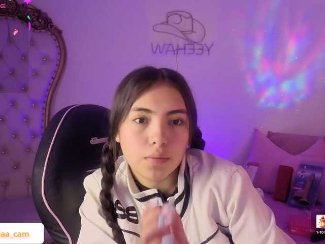 Isabela-tay live cam on BongaCams