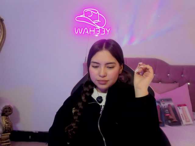 Isabela-tay live cam on BongaCams