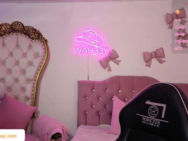 Isabela-tay, en directo ahora en BongaCams