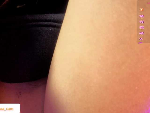 Isabela-tay live cam on BongaCams