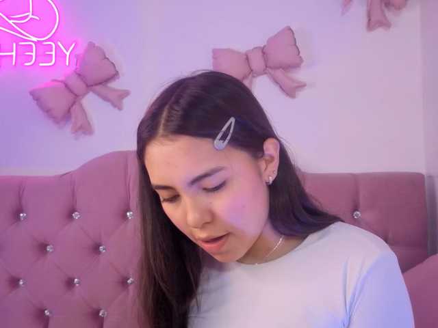 Isabela-tay live cam on BongaCams