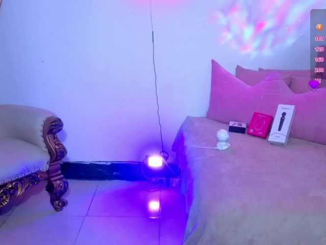 Isabela-tay live cam on BongaCams