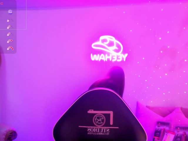 Isabela-tay live cam on BongaCams