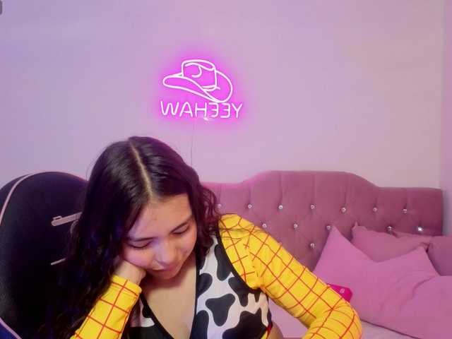 Isabela-tay live cam preview