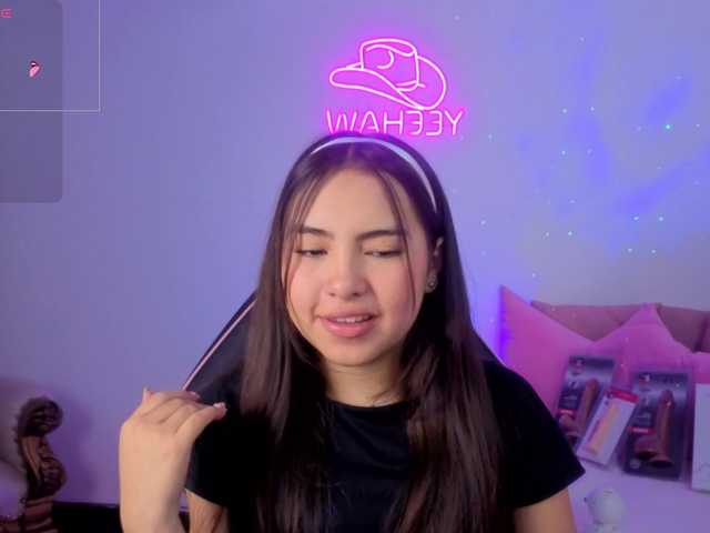 Isabela-tay live cam on BongaCams